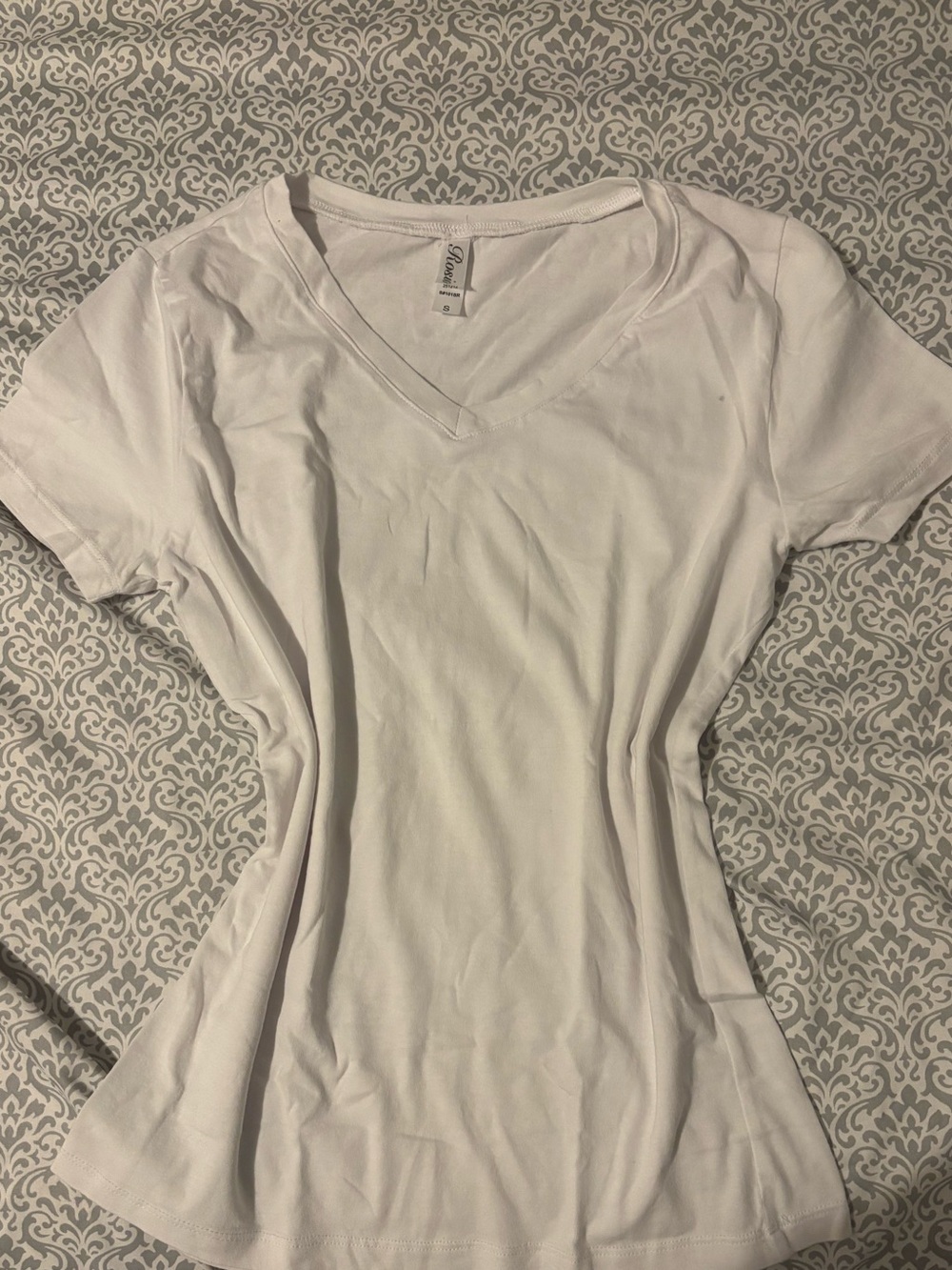 Rosio White V-Neck Short Sleeve Tee
